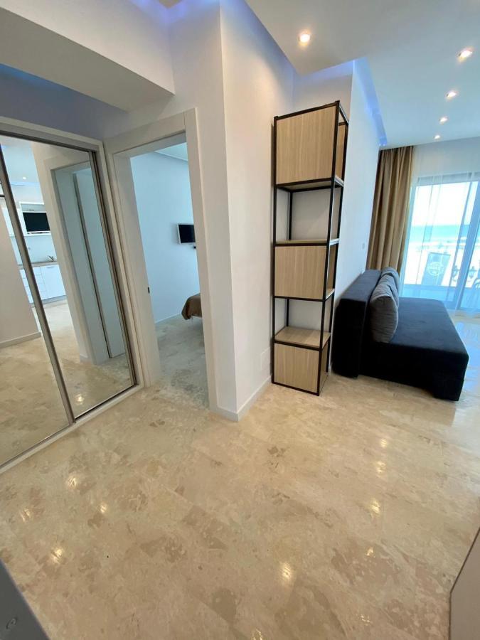 Apartament Ella Front View Năvodari Екстериор снимка