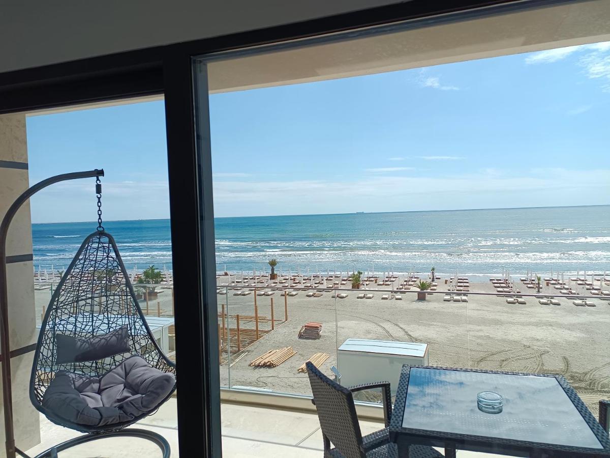 Apartament Ella Front View Năvodari Екстериор снимка